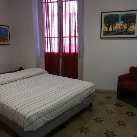 Casa Diaz 3* 卡利亚里