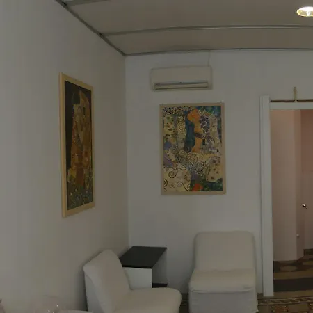 Casa Diaz 3* 卡利亚里